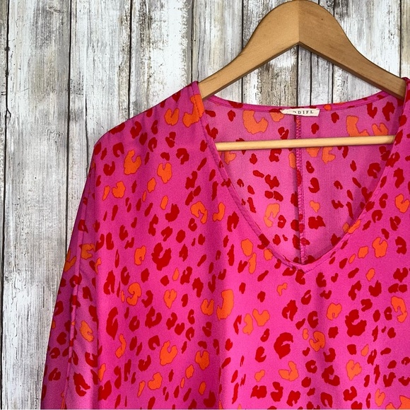 Jodifl Pink Leopard Oversized Blouse - Picture 4 of 6